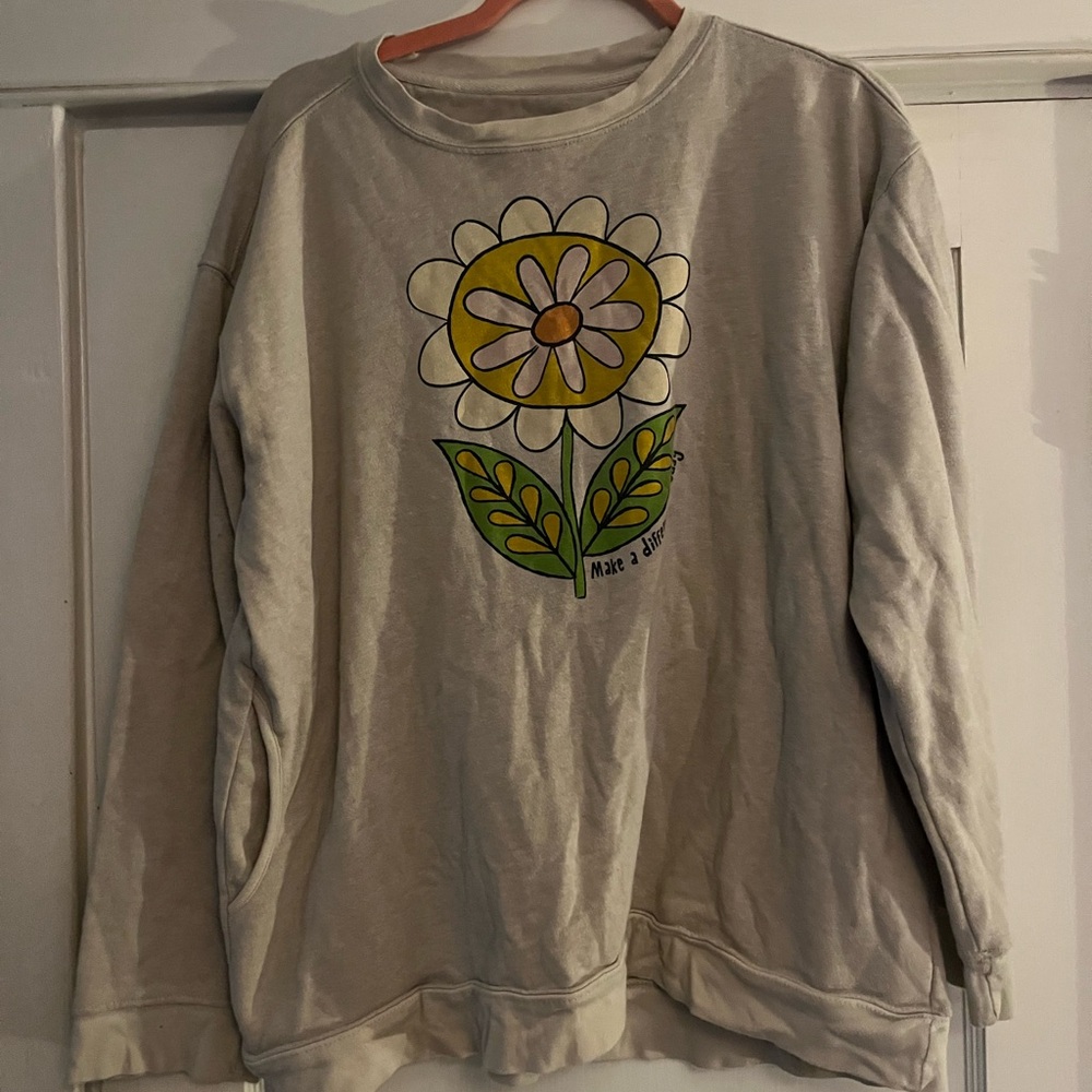 NATURAL LIFE Cream Sweatshirt with Yellow Flower Design
